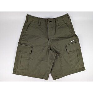 Nike SB Skate Cargo Shorts  DQ6292 222 Olive Green Men's Size 28 NWT